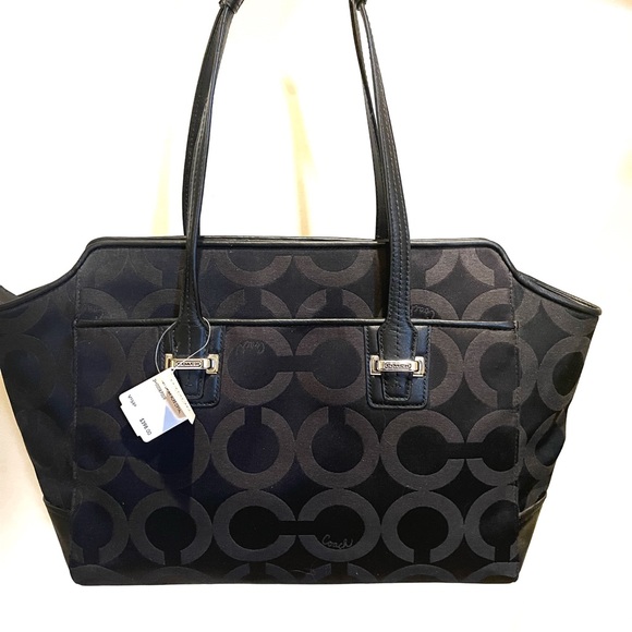 Coach Handbags - NWT Coach Taylor Op Art Alexis Black Fabric Satchel
